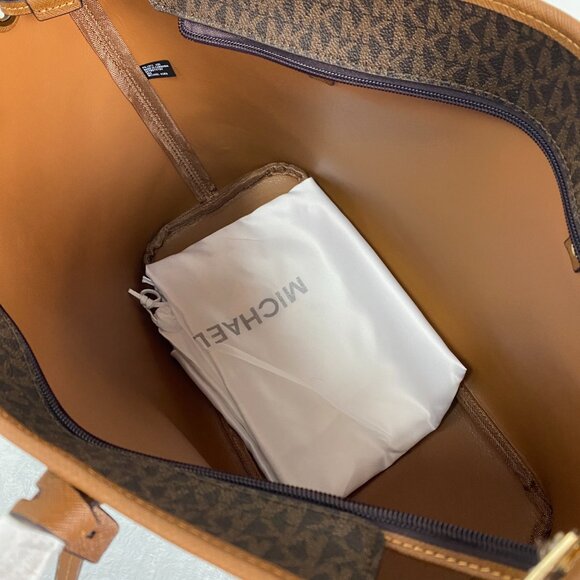Michael Kors handbags - Picture 9 of 9